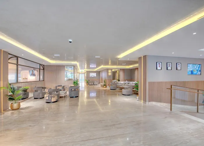 Regency Luxury SuitesAparthotel